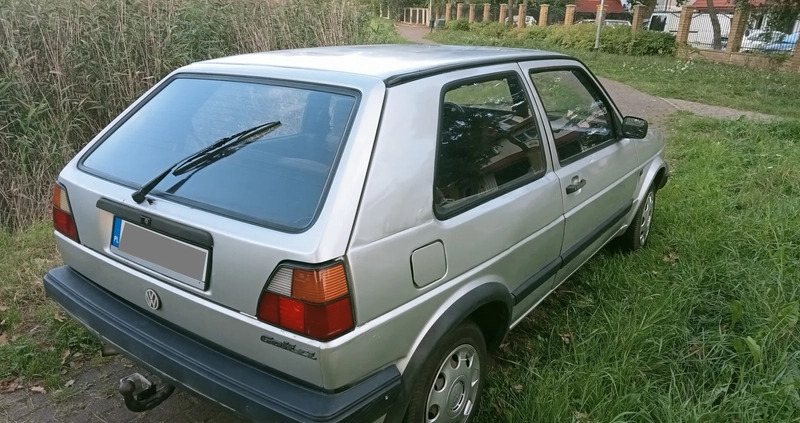 Volkswagen Golf cena 4990 przebieg: 260000, rok produkcji 1990 z Gdańsk małe 92